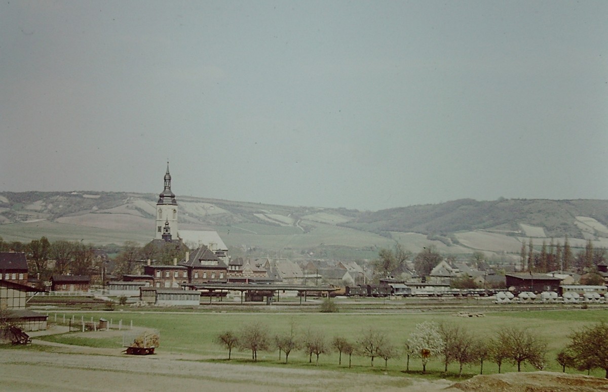 Blick auf den Lauchaer Bahnhof am 05.05.1980. (Foto: Klaus Pollmächer)