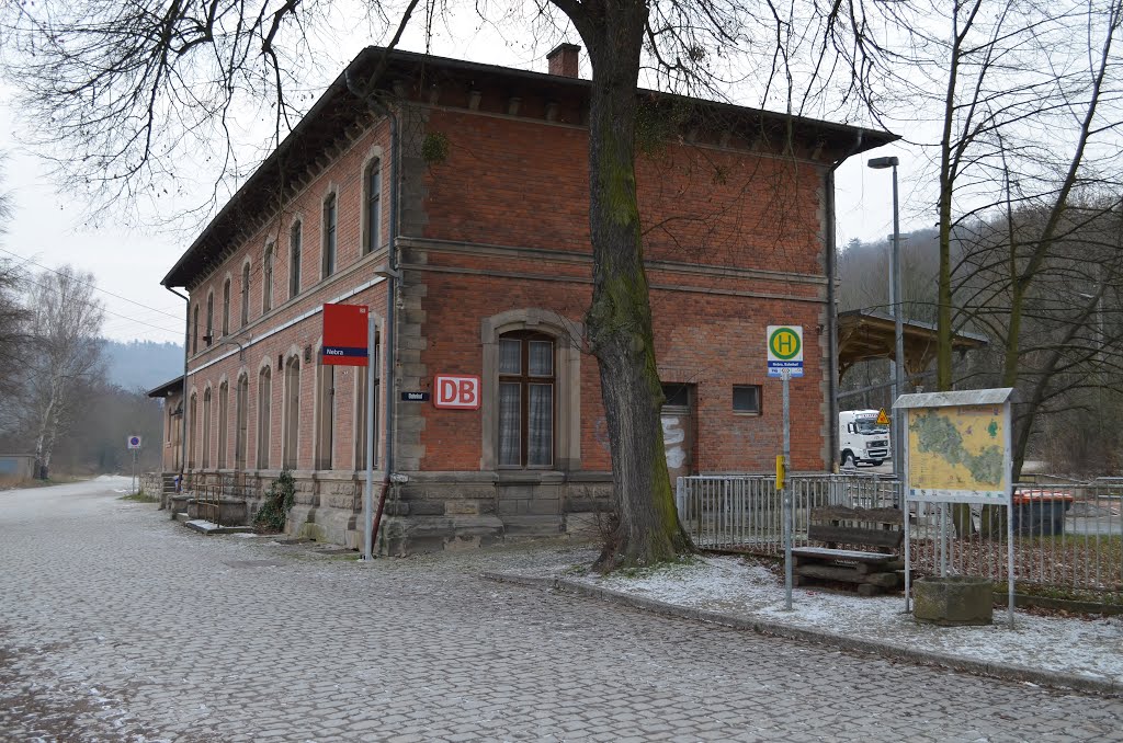 Das Bahnhofsgebäude in Nebra am 03.01.2016. (Foto: EC Vindobona)