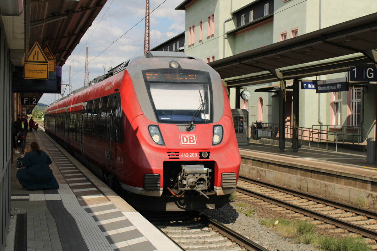 DB 442 269  Ludwigsstadt  als RE 4993  Franken-Thüringen-Express  von Leipzig Hbf nach Nürnberg Hbf, am 01.06.2022 in Naumburg (S) Hbf.