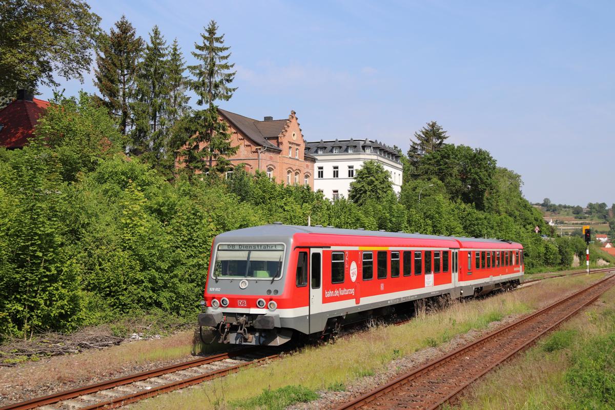 DB 628 652 als Lt 70100 nach Karsdorf, am 24.05.2019 im ehem. Bahnhof Freyburg. (Foto: Michael Uhren)