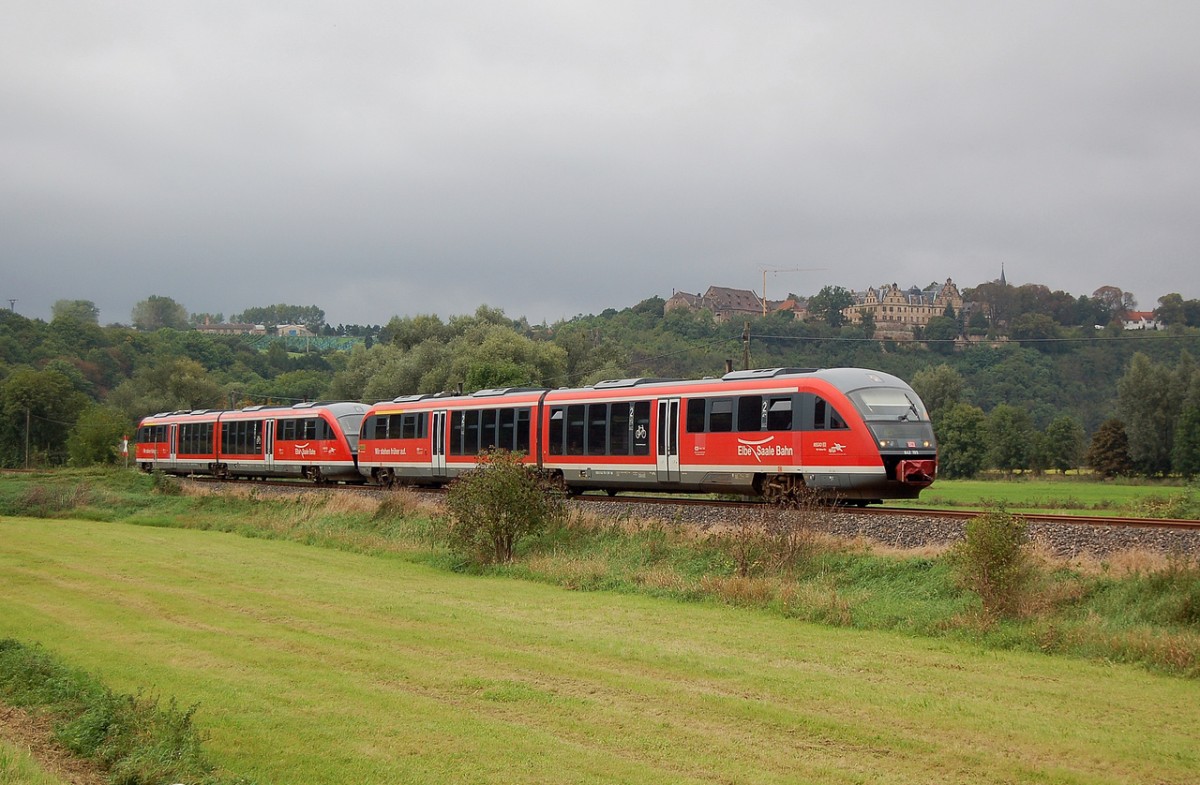 DB 642 195 + 642 724 als RB 34882 von Naumburg Ost nach Nebra, am 14.09.2014 bei Zingst. (Foto: dampflok015)