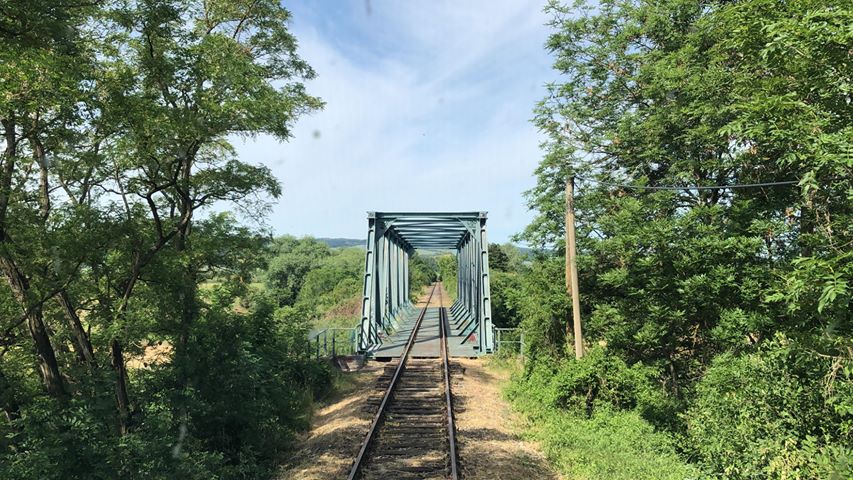 Die Unstrutbrücke bei Roßleben am 09.06.2019. (Foto: Jan Krehl, railmen.com, Deutsche Regionaleisenbahn/Wisentatalbahn)