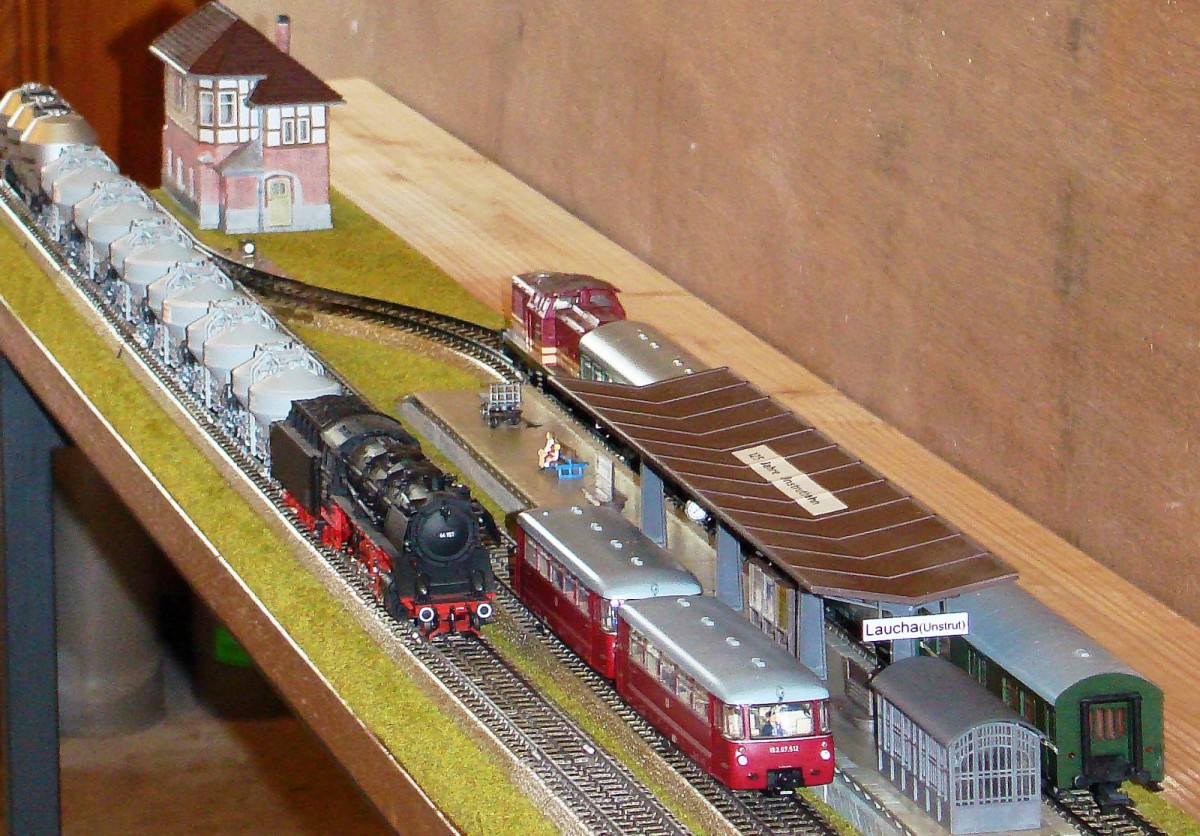 Ein Diorama anlässlich  125 Jahre Unstrutbahn  mit einer Szene aus dem Bahnhof Laucha. (Foto: Günther Göbel)