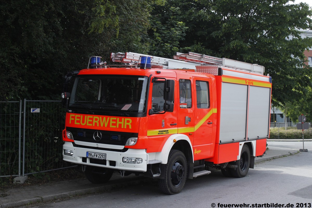 HLF 20/6 (Florian M�lheim 11/43/01).
Das Fahrzeug ist auf der Feuerwache Broich Stationiert.
Aufgenommen am 1.7.2013.
