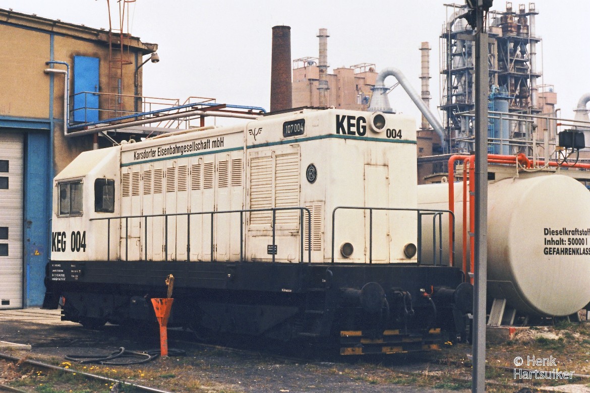 KEG 004 (V75 004), am 25.04.1997 im Zementwerk Karsdorf. (Foto: Henk Hartsuiker)