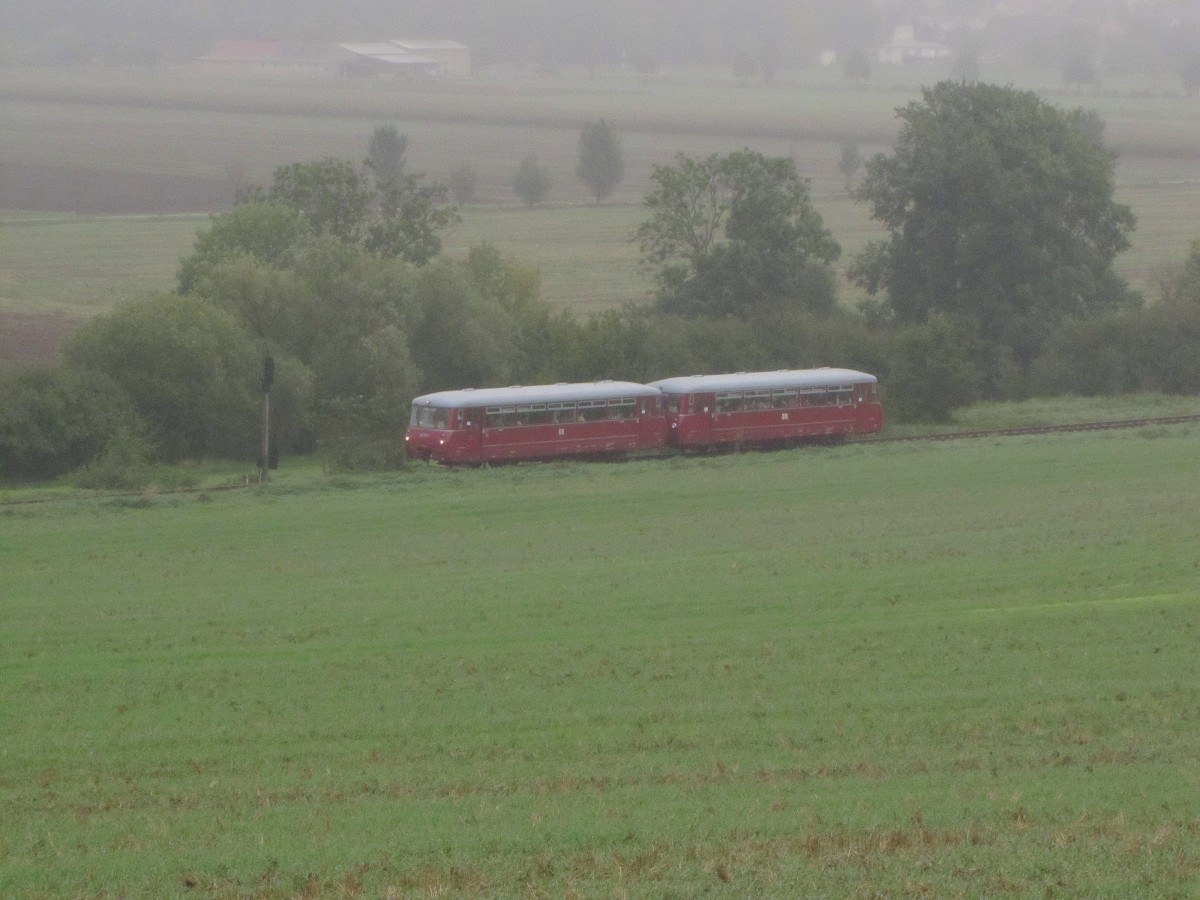 KSR 172 171-1 + 172 132-3 als DPE 74785 von Freiberg (Sachs) nach Freyburg, am 13.09.2014 bei Nißmitz.