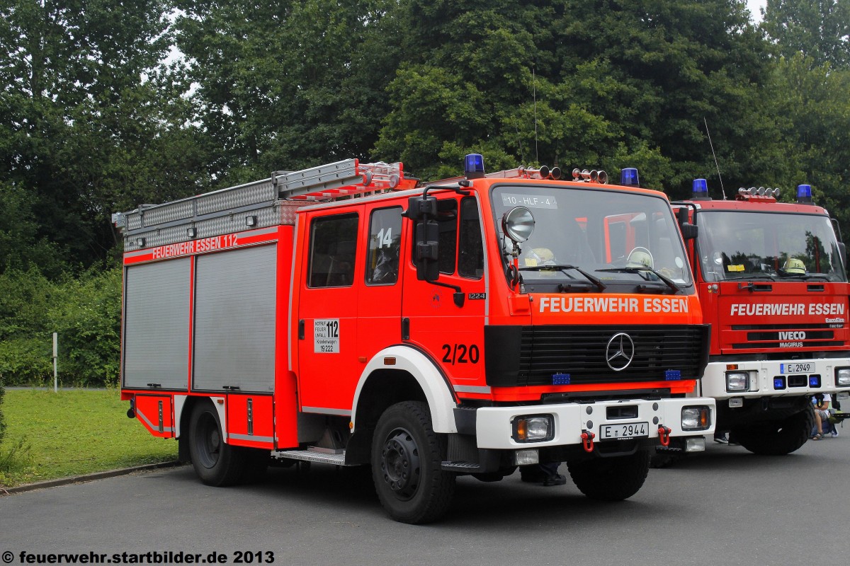 LF 16/12 (10-HLF-4) der FF Essen Borbeck.
Das Fahrzeug ist Baujahr 1995 und wurde von Ziegler Aufgebaut.
