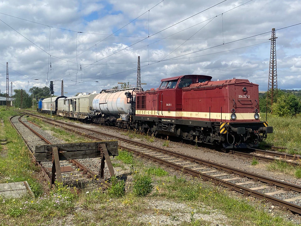 PRESS 204 237-2 mit einem Unkrautspritzzug, am 17.07.2024 in Naumburg (S) Hbf. (Foto: dampflok015)