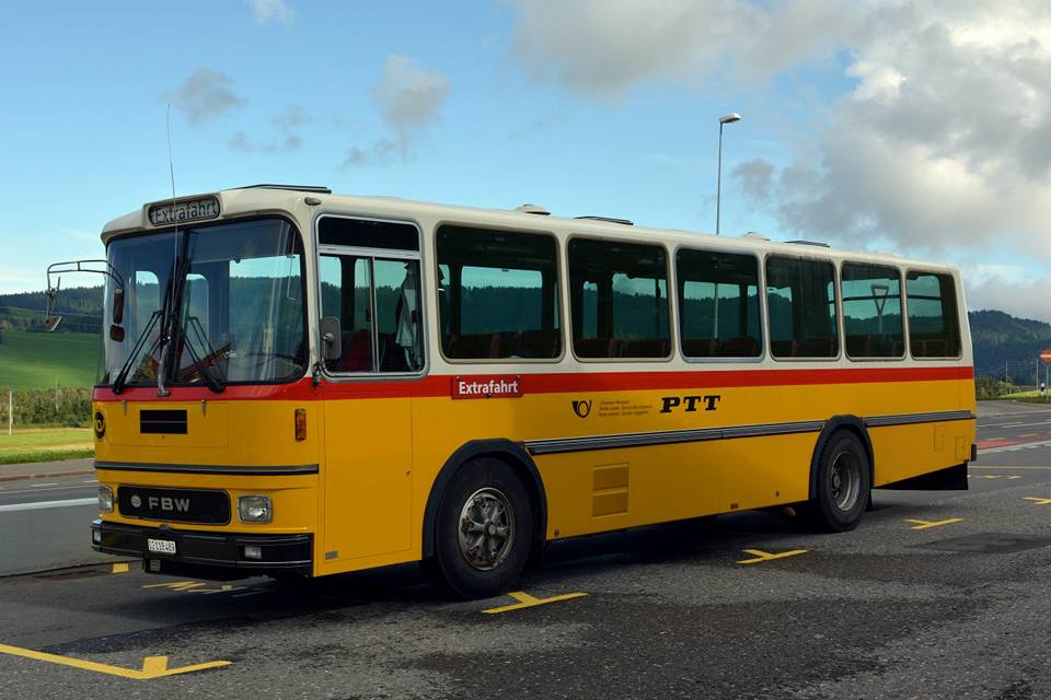 Soltermann Nostalgiefahrten - Bichwil - SG 118'489 - FBW/Hess (ex Tiemann, Hombrechtikon Nr. 10; ex AAGU Altdorf Nr. 10) auf dem Parkplatz des Restaurant Seefeld in Hurden