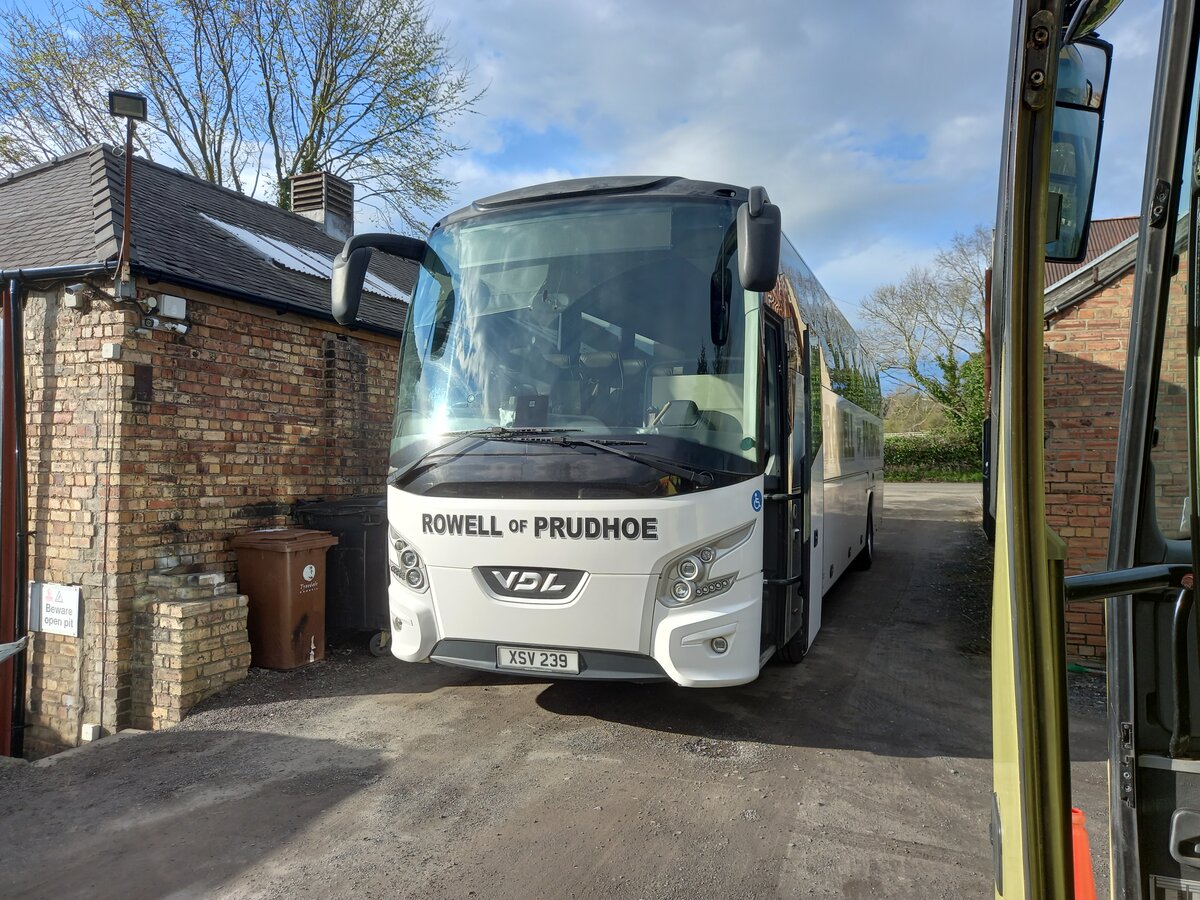 XSV 239
VDL Futura II
VDL C53Ft
Rowell of Prudhoe, Acomb, Northumberland
14th April 2023, Acomb, Hexham, Northumberland.