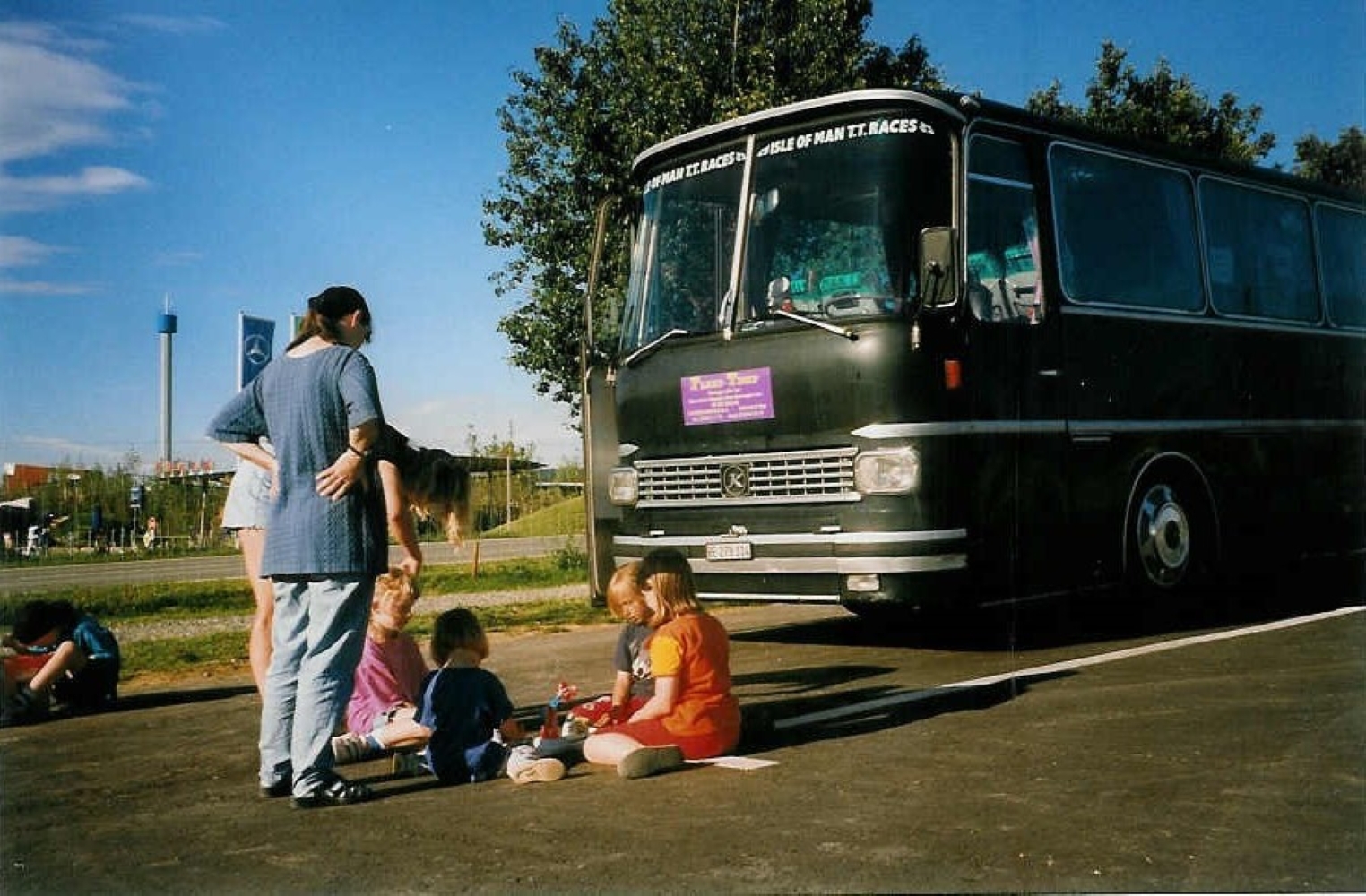(024'902) - Aus dem Archiv; aus der Schweiz: Seiler, Matten - BE 278'314 - Setra (ex Schwendimann, B�nigen) am 17. Juli 1998 in Liebenau, Ravensburger, Spieleland (Teilaufnahme)