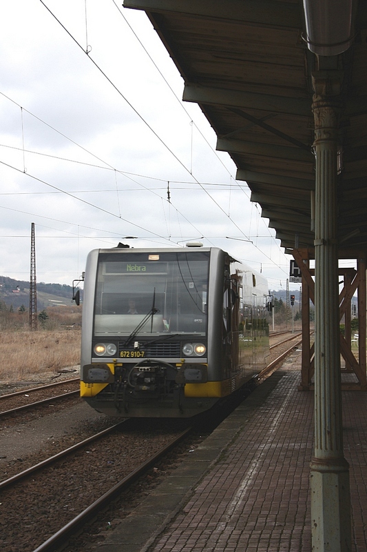 ... bis zur Enfahrt unsere Zuges. Die Weiterfahrt erfolgte mit der Burgenlandbahn, im 672 910 als RB25972.   ... 