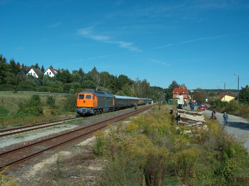 EKO Trans 232 850-8 mit dem Leerzug nach Naumburg (Saale) Hbf im Bf Freyburg (Unstrut); 13.09.2008 