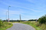Blick auf den Bahnübergang Kupferhüttenweg in Donndorf.