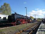 Da die 41 1144-9 zu einer Fahrwerksuntersuchung im Dampflokwerk Meiningen war, brachte die dortige werkseigene 50 3501 den  Rotkäppchen-Express II  aus Eisenach nach Karsdorf und stand dann für