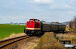 MaS Bahnconsult 112 481-7 mit einer Lipsia Erlebnisreisen Chartersonderfahrt von Karsdorf nach Leipzig Hbf, am 19.03.2022 an der Zuckerfabrik in Laucha (U).