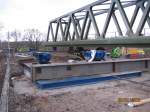 Vorbereitungen für den Einbau der neuen Saalebrücke in Roßbach; 08.01.2012 (Foto: Hans Grau)