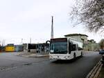 Wegen den Bauarbeiten besteht leider immer noch Schienenersatzverkehr auf der Unstrutbahn. Am 24.01.2025 war dieser Mercedes Citaro der Vario Bus GmbH als SEV 77552 in Naumburg (S) Hbf von Naumburg (S) Ost nach Wangen (U) unterwegs. (Foto: Thomas Fritzsche)