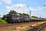 EBS 140 789 + 140 772 mit einem Kesselwagenzug von Zeitz nach Karlsruhe, am 18.07.2019 in Naumburg (S) Hbf.
