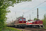 EBS 132 334-4 mit dem  Frühlingsexpress  von Erfurt Hbf nach Ferropolis, am 27.04.2019 in Naumburg (S) Hbf. (Foto: Ulf Wackernagel)