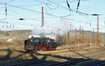 Die 50 3501 vom Meininger Dampflok Verein e.V. am 30.11.2024 beim umsetzen in Naumburg (S) Hbf. Sie kam mit einem Sonderzug aus Meiningen in die Domstadt. (Foto: Wolfgang Krolop)