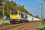 STOCK 264 003 mit einem Containerzug vom Vogt-Plastic Werk Premnitz nach Laufenburg, am 02.10.2025 in Naumburg (S). ( Foto: Maik Köhler)