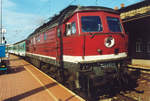 DB 232 482-0 mit einem Personenzug nach Erfurt, am 23.05.1999 in Artern.