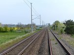 Das Unstrutbahngleis zwischen Reinsdorf (b Artern) und Artern am 01.05.2016. Links das Gleis der Strecke von Erfurt nach Sangerhausen. (Foto: Ralf Kuke)