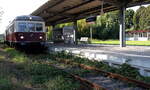 CLR 301 035-1  Anton  + 303 027-6 als DPF 26756 von Karsdorf nach Aken, am 09.09.2023 im Bahnhof Laucha an der Unstrut .