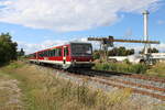 CLR 628 227 als Leerzug zur Abstellung nach Naumburg (S) Hbf, am 13.09.2025 bei der Abfahrt in Laucha (U). Die 'Wipperliese' kam zum Winzerfest in Freyburg (U) ins Unstruttal und mute zum wenden bis hinter das Ausfahrtssignal in Laucha (U) fahren.