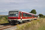 CLR 628 227 als Leerzug zur Abstellung nach Naumburg (S) Hbf, am 13.09.2025 in Laucha (U). Die 'Wipperliese' kam zum Winzerfest in Freyburg (U) aus Klostermansfeld ins Unstruttal.