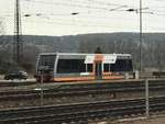 Burgenlandbahn 672 904 präsentierte sich am 19.03.2018 in Naumburg Hbf in einem neuen Design.