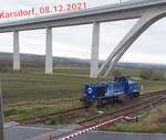 InfraLeuna 211 (92 80 1275 014-9 D-LEUNA) am 08.12.2021 beim umsetzten am Stellwerk W4 in Karsdorf.