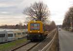 Am Vormittag des 21.02.2012 fuhr dieser DB Netz GAF 100 R aus Richtung Teuchern kommend neben der C.-W.-Gehring-Str. in Richtung Naumburg Ost.