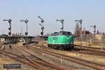Als Triebfahrzeugfahrt in Richtung Leipzig verl�sst die FLEX 221 147-2 am 25.04.2022 den Personenbahnhof in Zeitz.