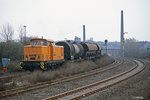 DR 106 826-1 mit einem Güterzug aus Richtung Deuben, am 19.03.1991 in Zeitz.
