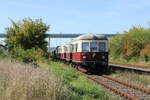 CLR 301 035-1  Anton  + 303 027-6 als DPF 26756 nach Aken, am 09.09.2023 in der Abstellung in Karsdorf Bbf.