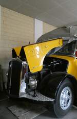 (280'247) - Solr&Fontana, Ilanz - Nr. 5 - Saurer/R&J am 10. September 2025 in Disentis, Garage Bundi (TEilaufnahme)