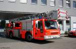 Hier kommt DLK 3/3 (Florian Essen 1/33/1) von einem Einsatz zur�ck.