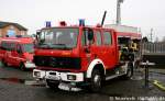Feuerwehr Nettetal   4/23/31  VIE 2420  TLF 16/25  MB 1224  Aufgenommen bei einem Bahnhofsfest in Kaldenkirchen,6.12.2009.