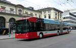 (281'154) - SW Winterthur - Nr. 110 - Hess/Hess Gelenktrolleybus am 10. Oktober 2025 beim Hauptbahnhof Winterthur