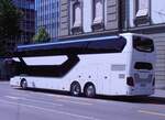 (277'820) - Daimler Buses, Winterthur - ZH 771'894 - Setra am 12. Juli 2025 beim Bahnhof Bern (Einsatz Intertours)