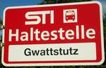 (134'628) - STI-Haltestellenschild - Gwatt, Gwattstutz - am 2.