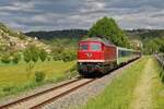 Nach dem am 14.05.2025 die drei Triebwagen DB 628 486 'Maria', 628 526 'Anna' und 628 904 von Ulm nach Naumburg (S) Hbf überführt wurden, ging es am frühen Nachmittag des 15.052025 mit der EBS 232 690-8 die letzten Kilometer noch weite ...